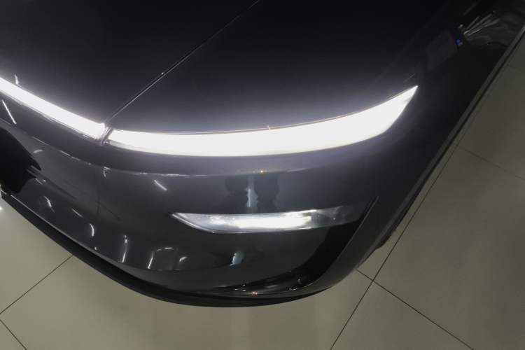 Used Tesla Model Y 2025 Long-Range All-Wheel Drive First Edition
