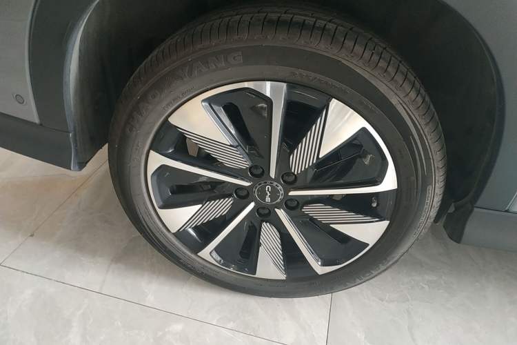 Used BYD Song PLUS New Energy 2025 DM-i Smart Drive 112KM Prestige Model
