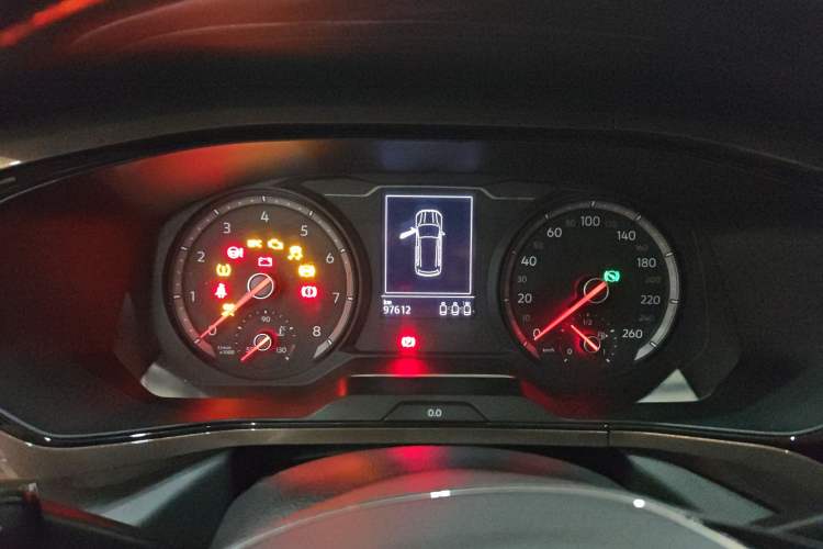 Used Volkswagen Tharu 2020 280TSI Two-Wheel Drive Luxury Edition China VI Standard