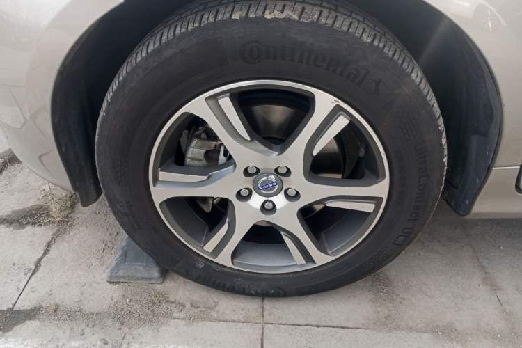 Used Volvo XC60 2015 T5 AWD Zhiyuan Edition
