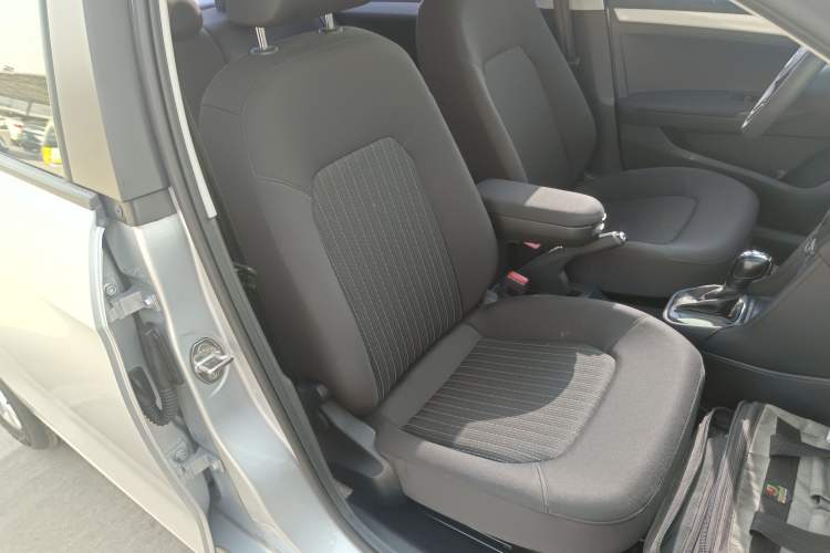 Used Volkswagen Jetta 2015 Value Edition 1.6L Automatic Comfort Version
