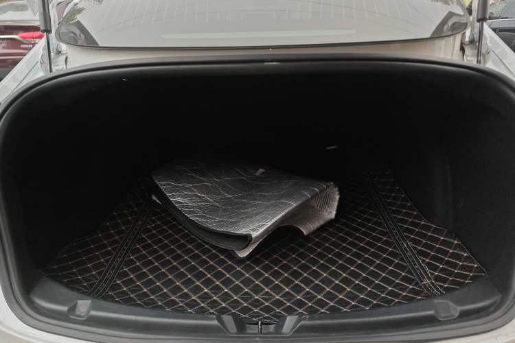 Used Tesla Model 3 2019 Standard Range Rear-Drive Upgraded Version
