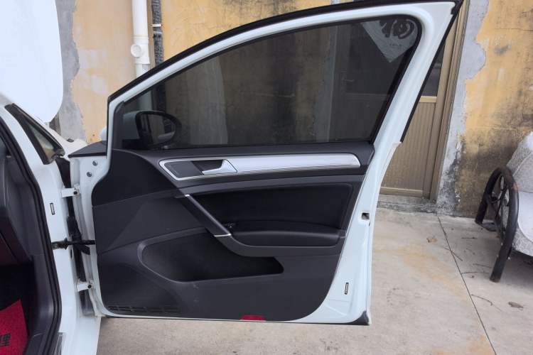 Used Volkswagen Golf 2020 200TSI DSG Comfortable and Ambitious Edition
