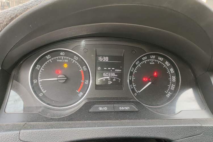 Used Skoda Rapid Spaceback 2016 Revised Version 1.4L Manual Front-Drive Edition