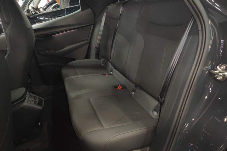 Used Volkswagen ID.UNYX 2025 Pro model
