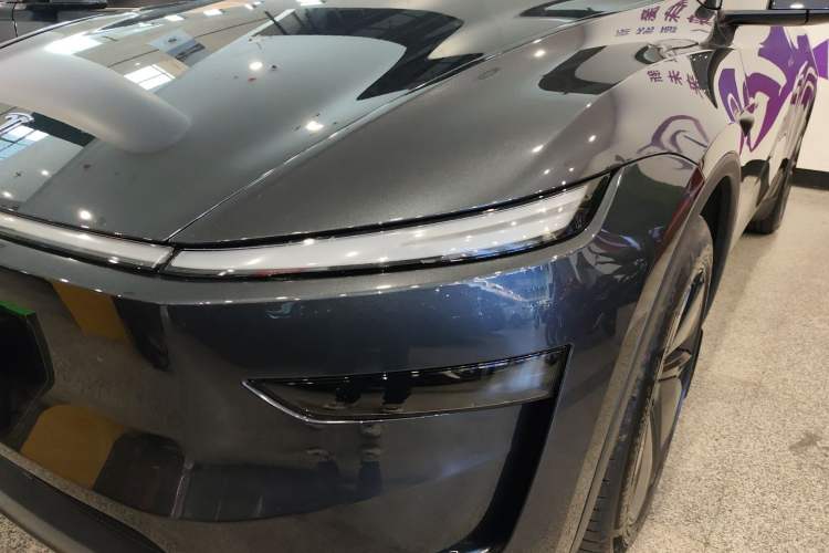 Used Tesla Model Y 2025 Long-Range All-Wheel Drive First Edition
