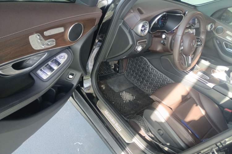 Used Mercedes-Benz GLC 2022 Facelift GLC 260 L 4MATIC Luxury Edition
