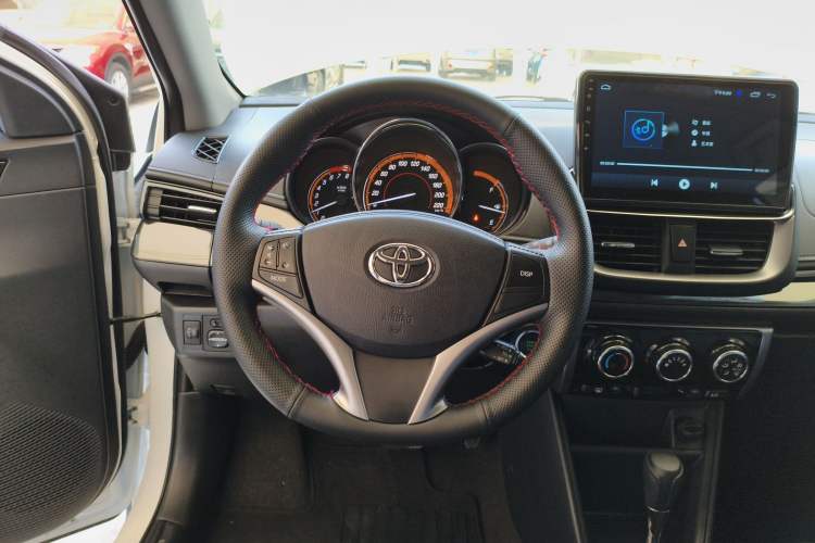 TDK.VehicleDetails.img