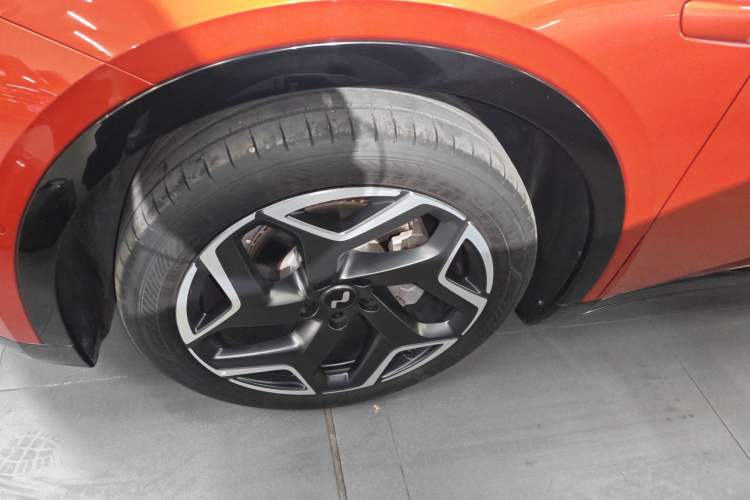 Used ONVO L60 2024 60 kWh Rear-Drive Version
