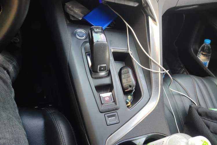 Used Peugeot 5008 2017 380THP 7-Seater Boundary-Free Edition