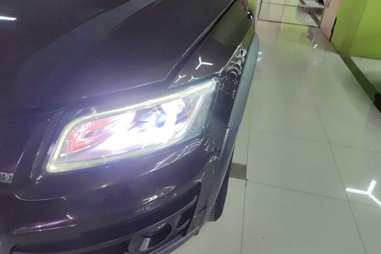 Used Audi Q5 2017 Plus 40 TFSI Technology Model
