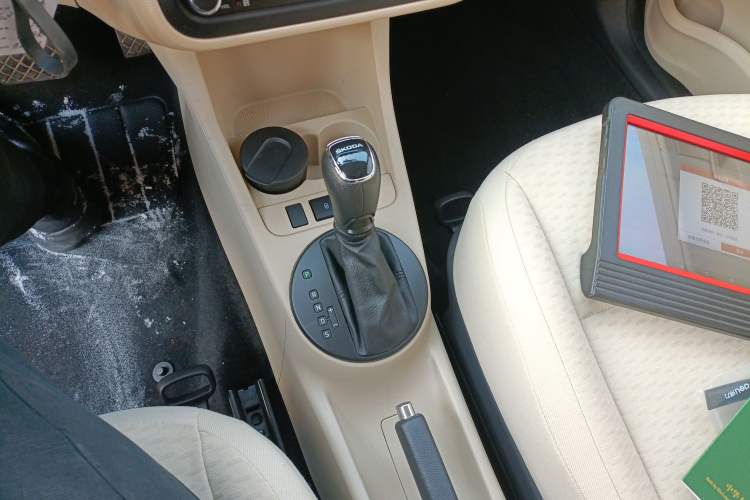 Used Skoda Fabia 2014 1.4L Automatic Crystal Edition