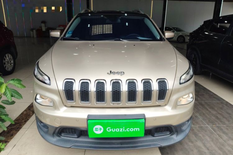 Used  Cherokee 2016 2.0L Superior Edition
