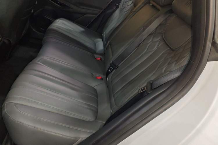 Used BYD Song L EV 2025 662 km Advanced Intelligent Driving Version
