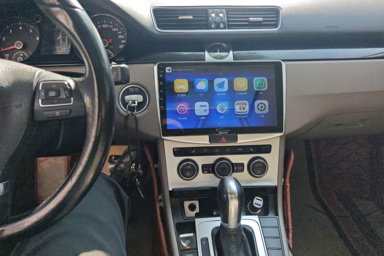 Used Volkswagen Magotan 2015 Facelift 1.8TSI Luxury Model
