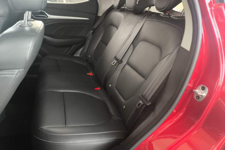 Used MG ZS 2018 1.5L Automatic Luxury Edition China V Standard
