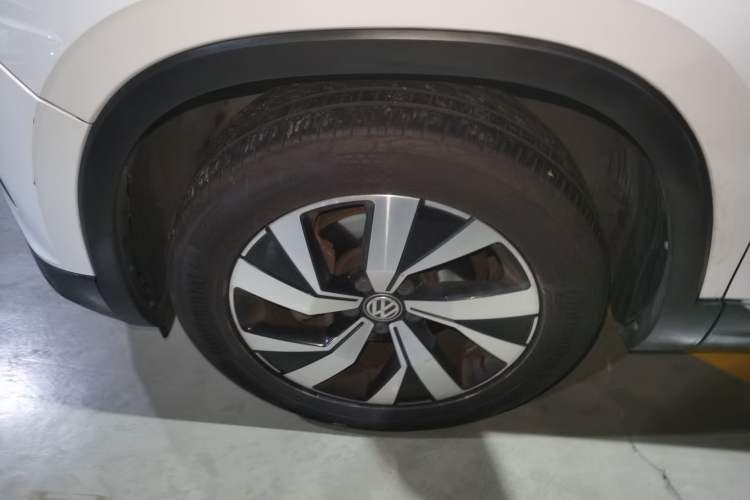 Used Volkswagen Tayron 2020 330TSI Two-Wheel Drive Luxury Smart Connectivity Version
