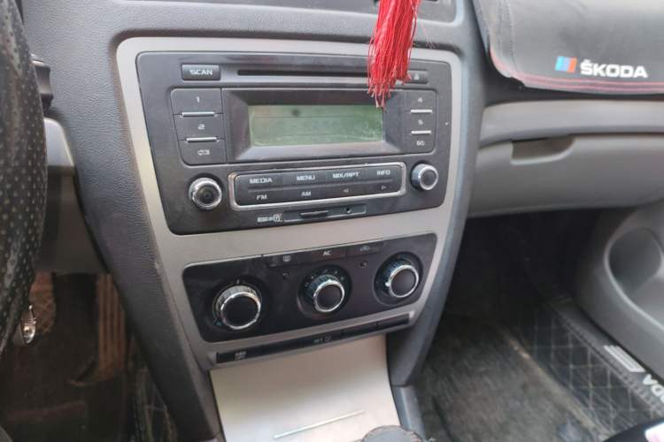 Used Skoda Octavia 2014 1.6L Manual Yijie Edition