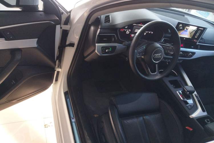 Used Audi A4L 2022 40 TFSI Fashion Dynamic Model