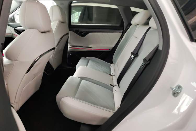 Used VOYAH FREE 2025 318 318 km Rear-Drive Touring Edition