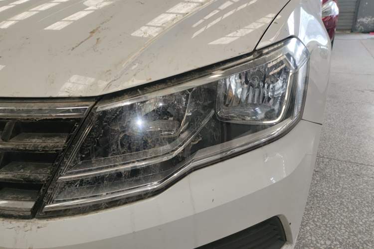 Used Volkswagen Jetta 2017 1.5L Manual Fashion Edition