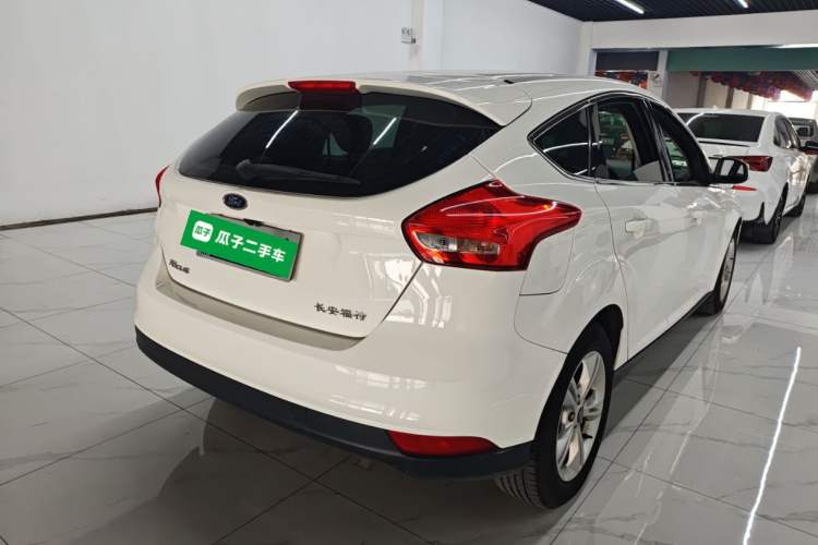 Used Ford Focus 2018 Hatchback Classic 1.6L Automatic Comfort Plus SmartDrive Edition
