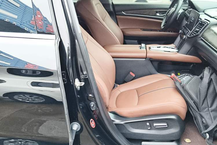 Used Honda UR-V 2020 370TURBO Two-Wheel Drive Luxury Edition
