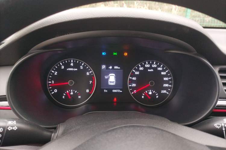 Used Kia KX Cross 2017 1.4L AT GLS