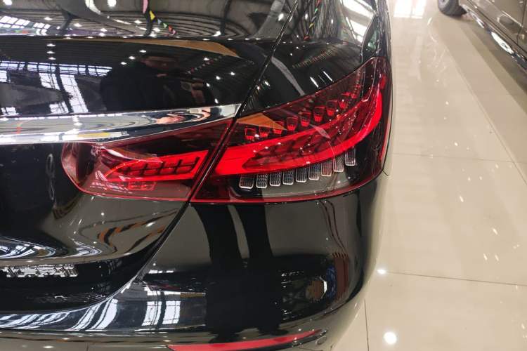 Used Mercedes-Benz E-Class 2022 Second Facelift E 260 L Sport Edition