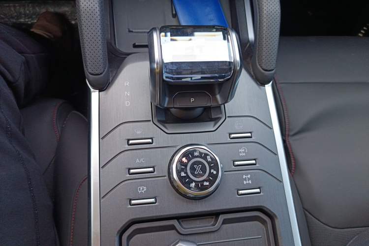 Used JETOUR Shanhai Shanhai T2 2024 C-DM 206KM Four-Wheel Drive Wilderness Edition
