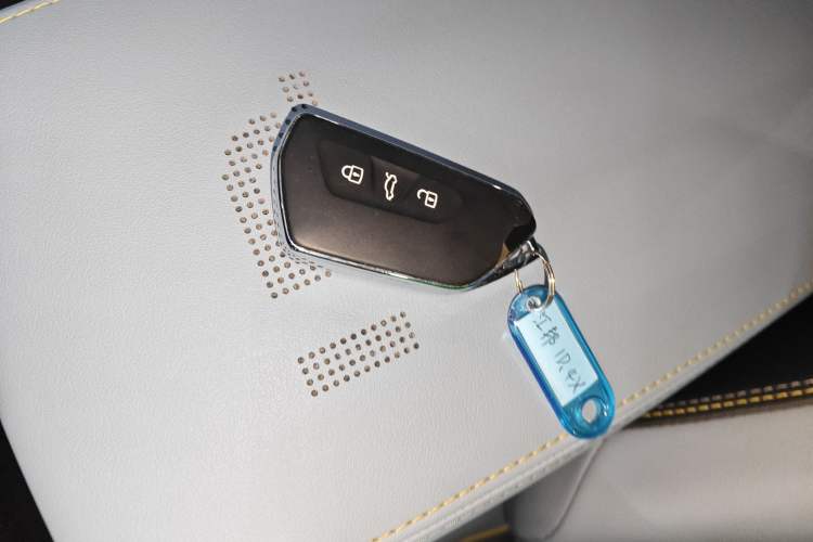 Used Volkswagen ID.4 X 2023 Ultra-Intelligent Long-Range Version
