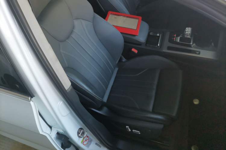 Used Audi Q5L 2023 40T Fashionable and Dynamic Edition
