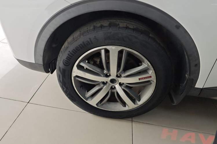 Used Haval H6 2017 Red Label 2.0T Automatic Two-Wheel Drive ZhiShang Model
