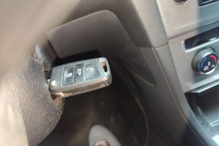 Used Volkswagen Golf 2015 1.4TSI Comfort Travel Edition
