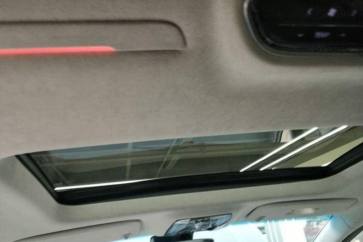 Used Buick Century 2023 2.0T Six-Seater Yinshi Edition
