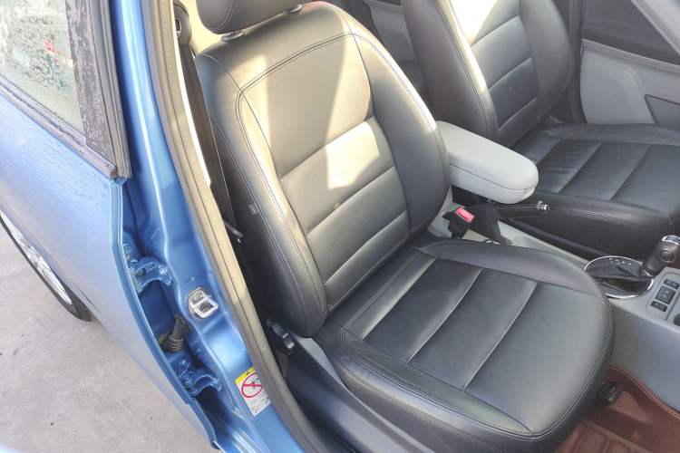 Used Skoda Fabia 2012 1.6L Automatic Crystal Edition
