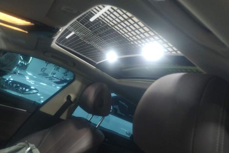 Used BMW 5 Series 2018 525Li Luxury Package