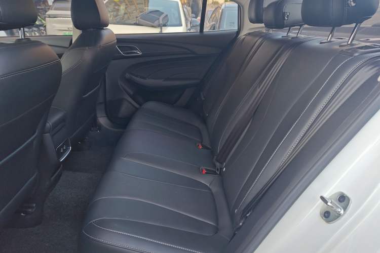 Used Roewe i5 2019 1.5L Automatic 4G Connected Langhao Edition