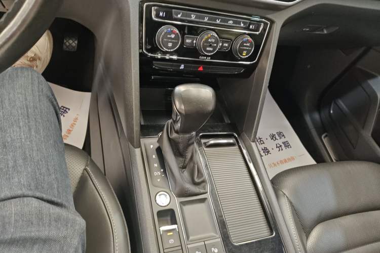 Used Volkswagen Teramont 2017 330TSI Two-Wheel-Drive Luxury Edition
