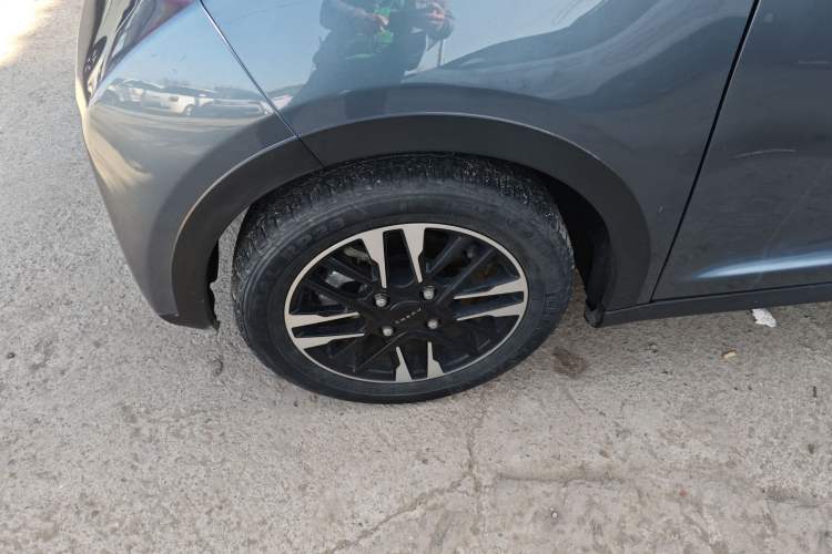 Used Chery Little Ant 2022 Sweet Pink Edition Half-Sugar Version Lithium Iron Phosphate 29.2 kWh 30 kW 301 km
