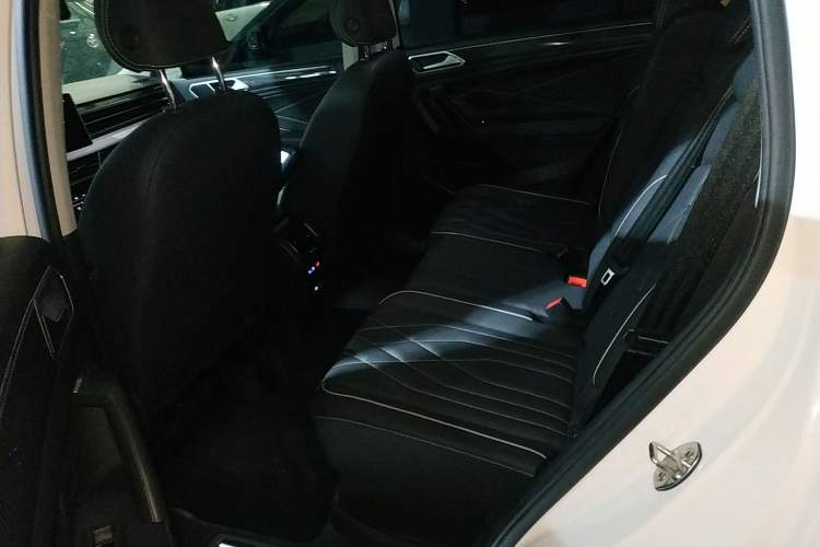 Used Volkswagen Tiguan L 2022 330TSI Automatic Two-Wheel Drive R-Line Enhanced Edition
