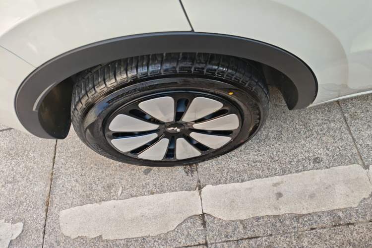 Used Wuling Bingo 2024 333 km Enjoyment Version
