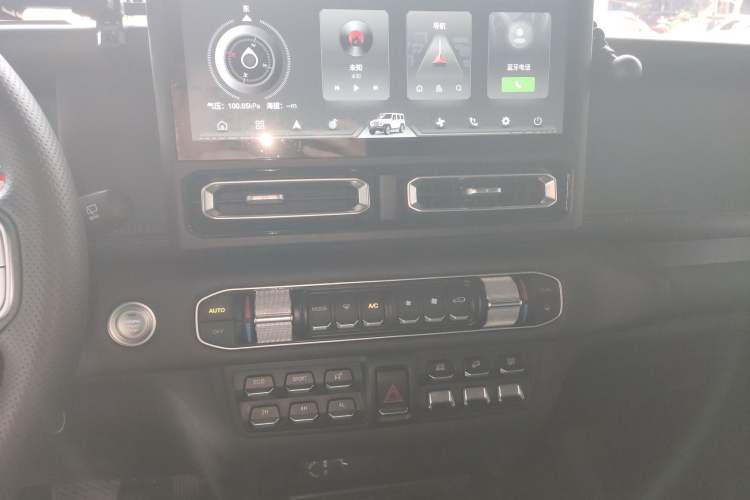 Used  T01 2024 2.0T Mechanic