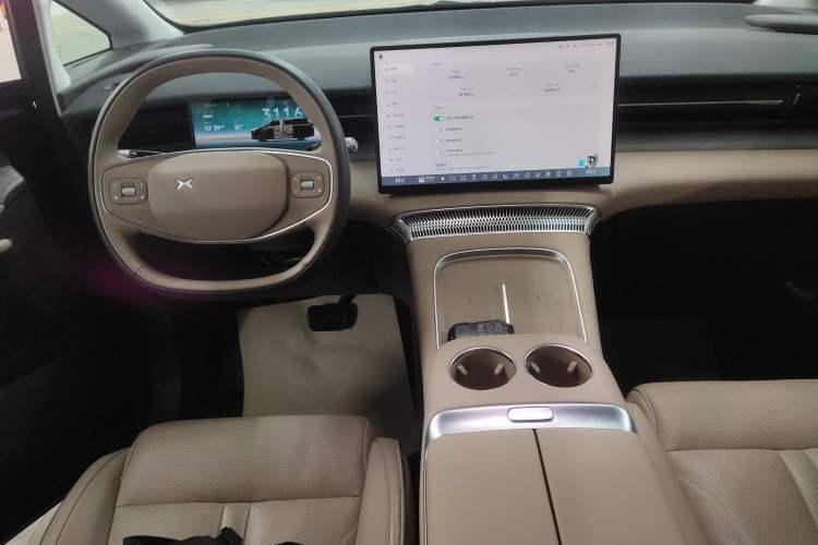 Used XPeng X9 2025 740 Ultra-Long Range Max
