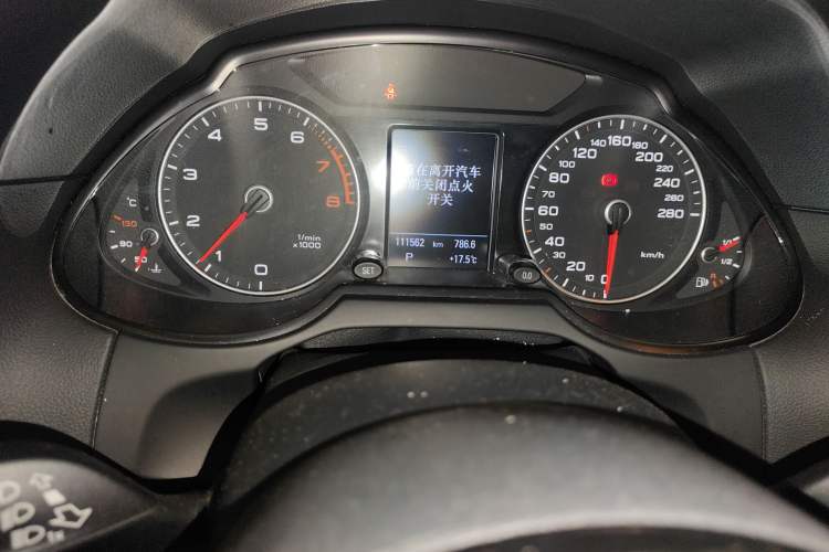 Used Audi Q5 2017 Plus 40 TFSI Technology Model