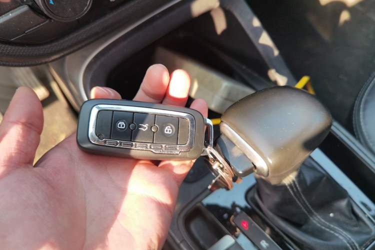 Used Qoros 5 2018 Revised Version 1.6T Automatic Leading Edition
