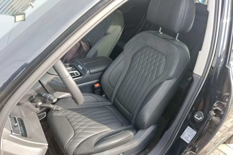 Used Hongqi HS5 2023 2.0T Four-Wheel Drive Flagship Pro Edition