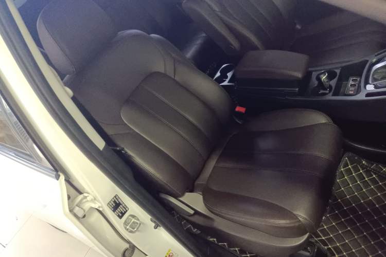 Used GAC Trumpchi M6 2019 270T DCT Luxury Edition (6-seater) China VI
