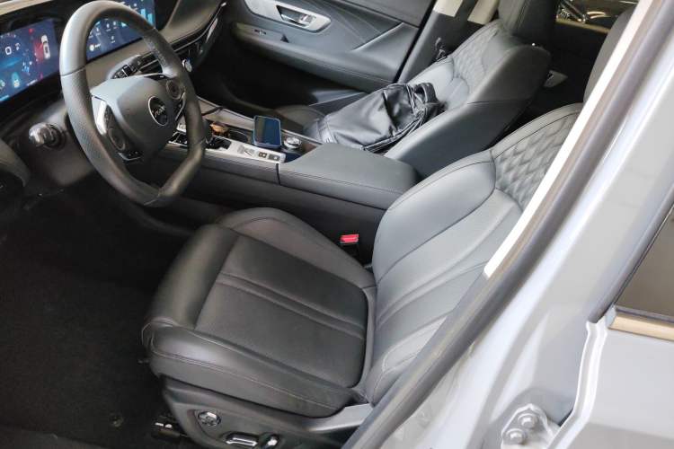 Used Dongfeng Aeolus Huge 2022 Mach Power 1.5T Dare-to-Enjoy Edition · Yue