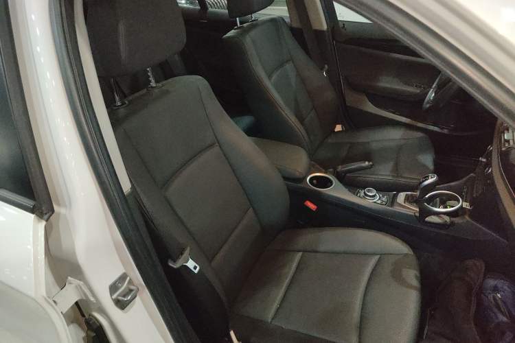 Used BMW X1 2015 sDrive18i Leading Edition